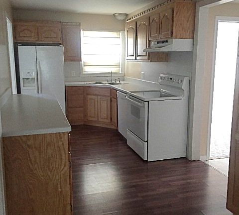 5th image of 2410 Bolivar St