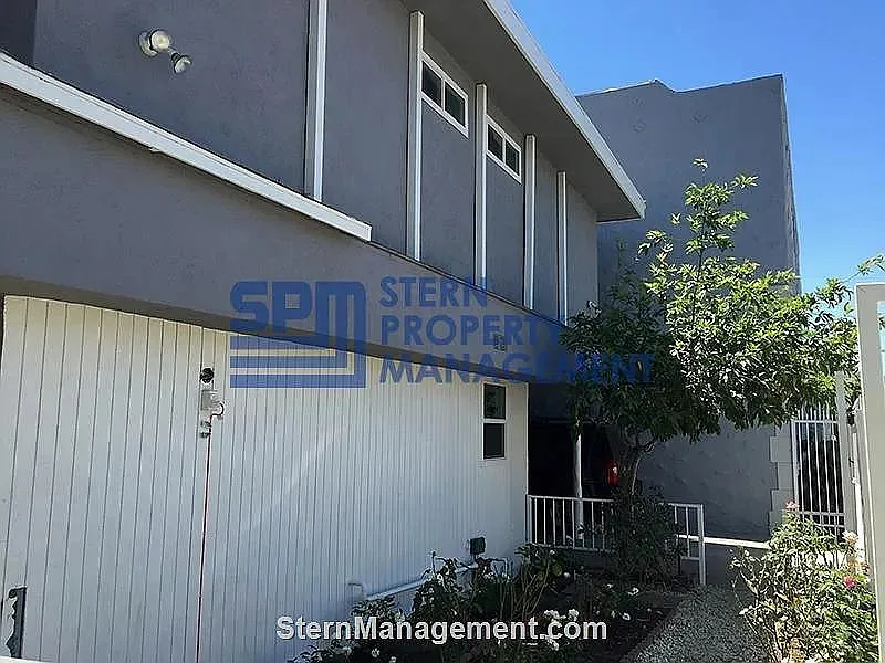 6142 Eleanor Ave — Photo 4