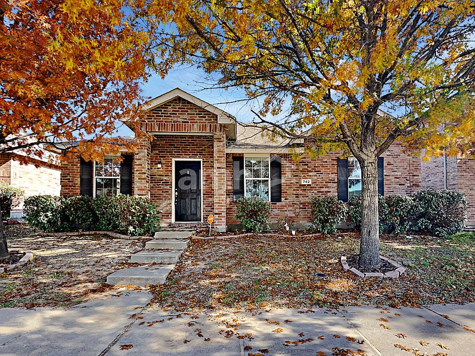 1st image of 742 Mission Ln