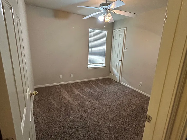 4506 Pennington Ave #B — Photo 7