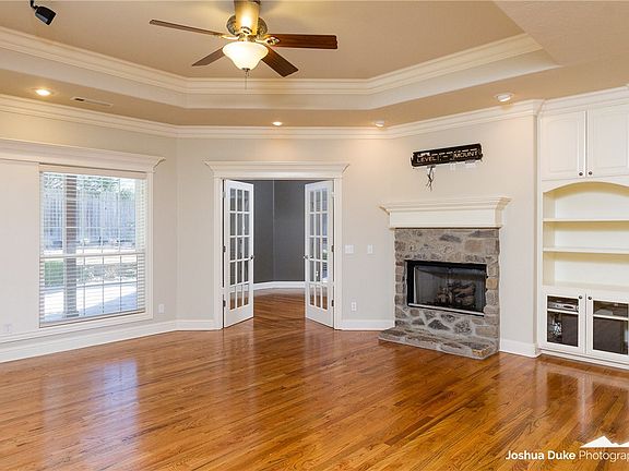 5th image of 2388 Covington Park Blvd
