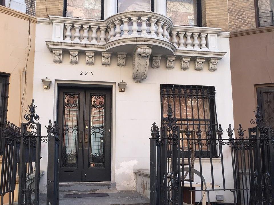 2nd image of 286 W 137th St