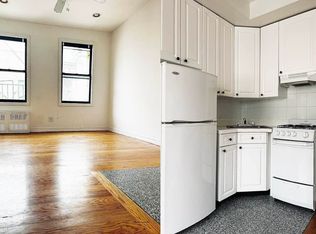 170 E 3rd St APT 4J, New York, NY 10009