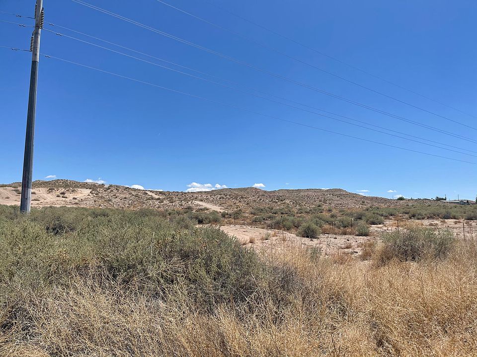 2nd image of La Ladera Rd