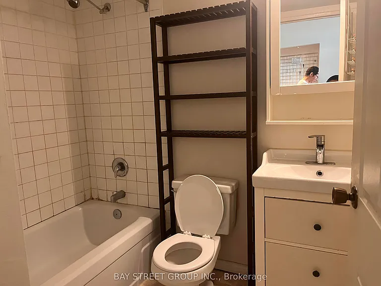 120 Saint Patrick St #706 — Photo 9