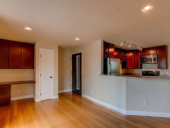 2nd image of 1 N Pearl St APT 305