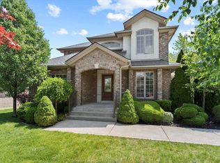 1387 Crosswinds Dr, Lakeshore, ON N8L0S6