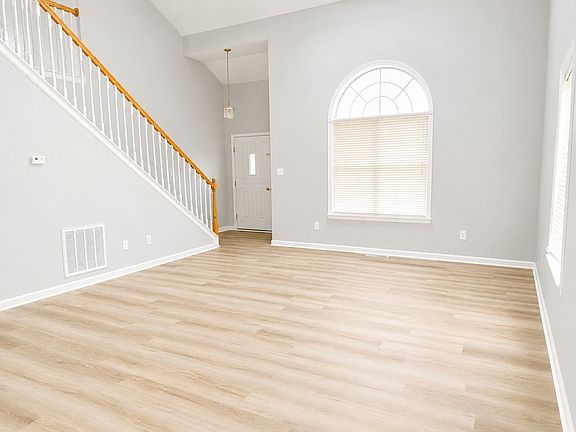 4th image of 37115 Shark Ct