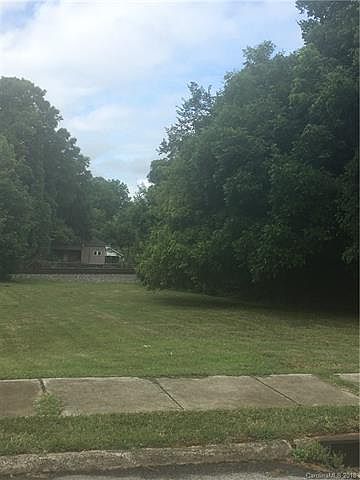 2nd image of 609 W Kerr St