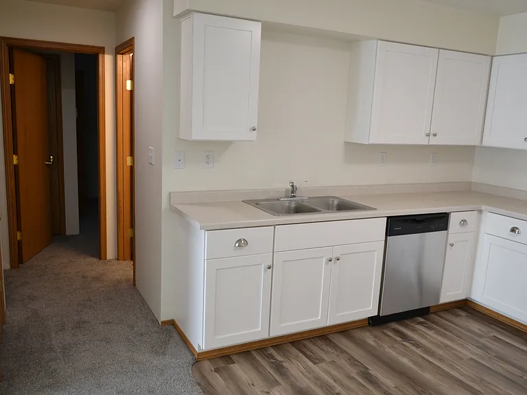 14995 Liston Ave — Photo 4