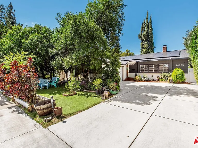 14225 Enadia Way — Photo 25