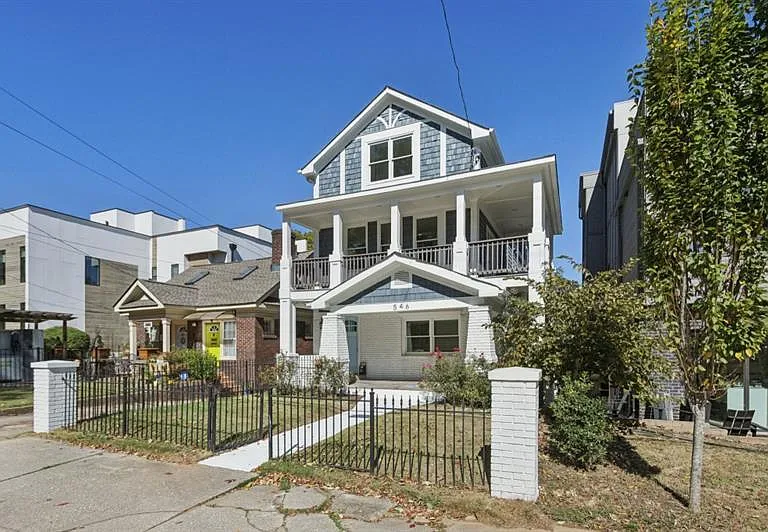546 Highland Ave NE — Photo 8
