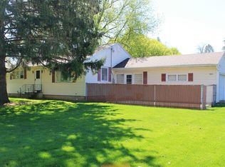 5683 Palmyra Rd, Pittsford, NY 14534