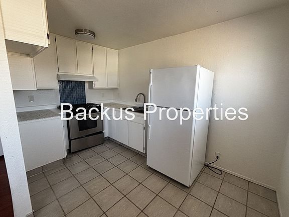 5th image of 235 Soledad St APT 3