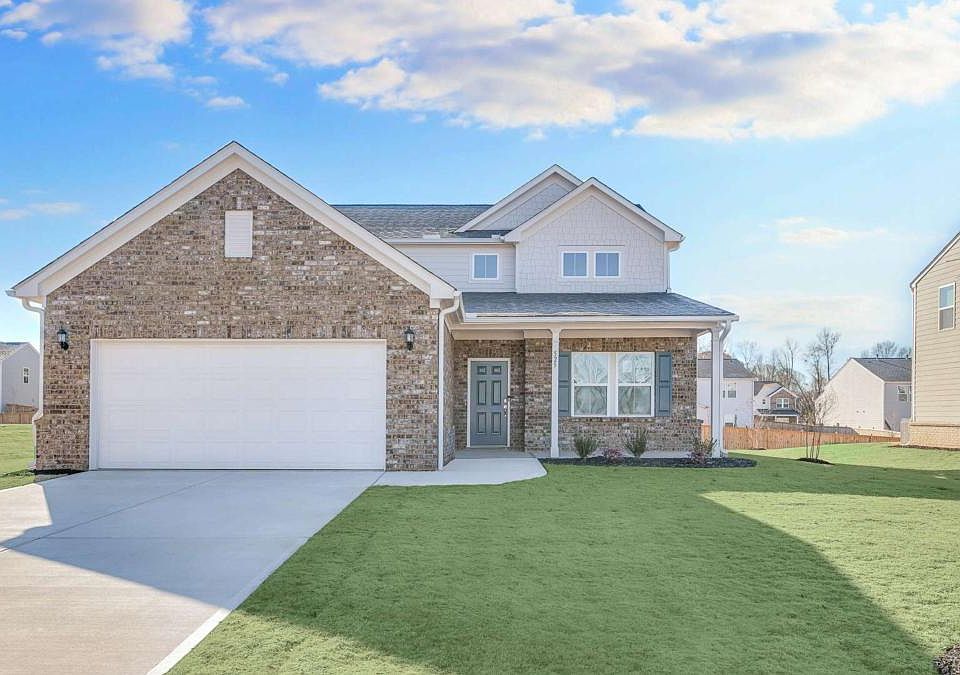 1st image of 525 Elkwood Ln