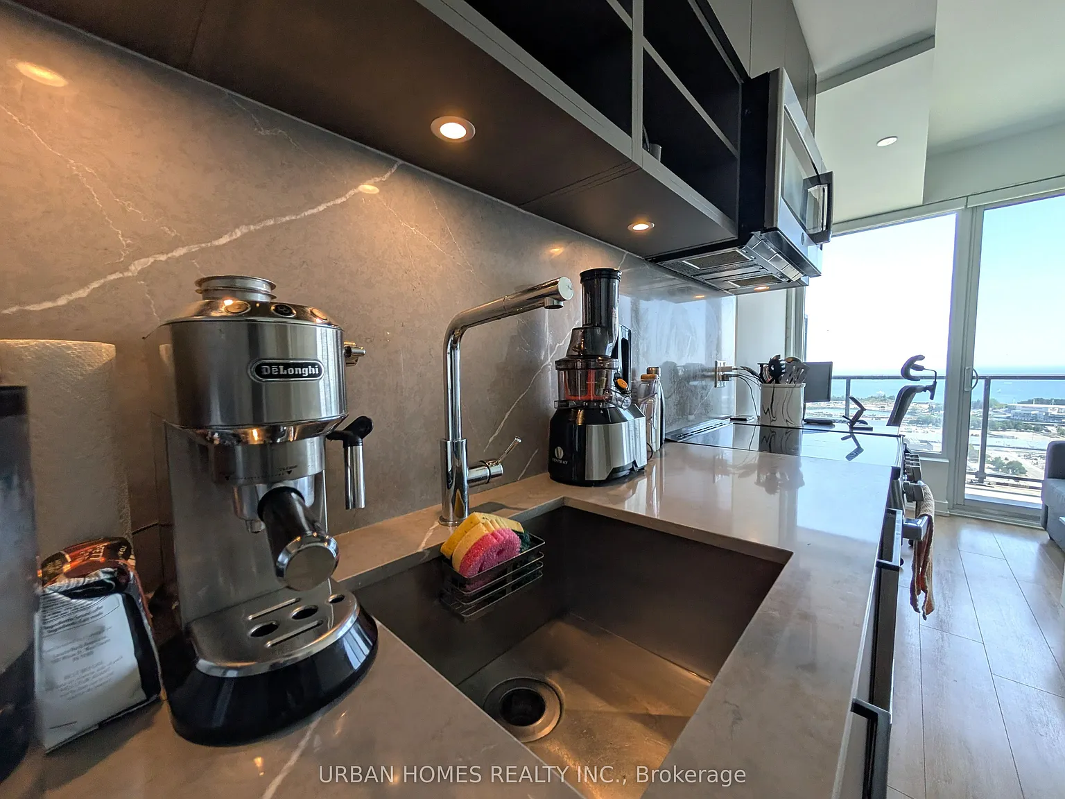 1 bed, $2,300 — Photo 4