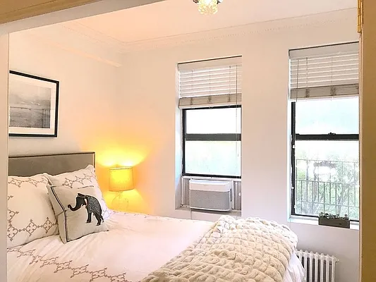 Rented by REAL New York | media 3