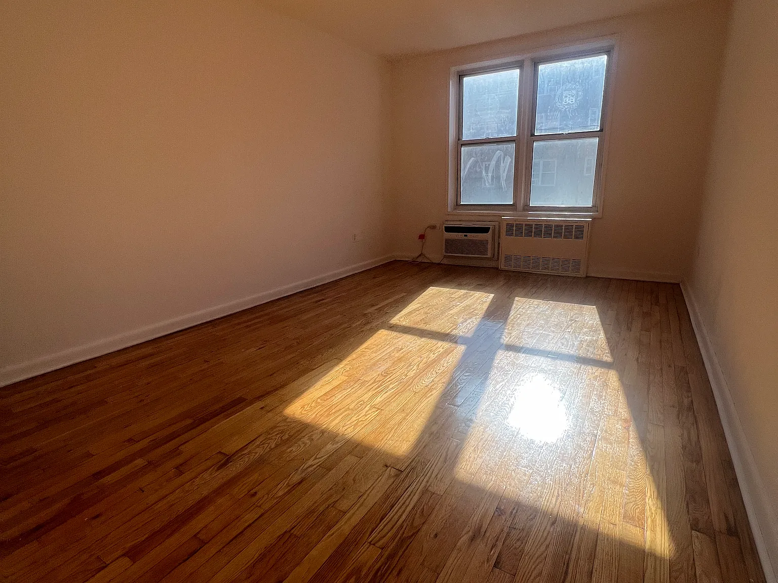 1 bed, 900 sqft, $2,425 — Photo 4