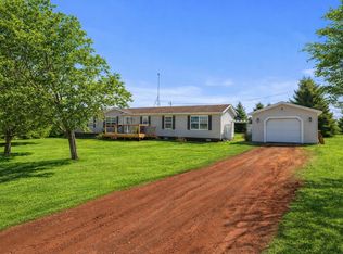945 Newton Rd, Saint David'S Parish, PE C0B1N0