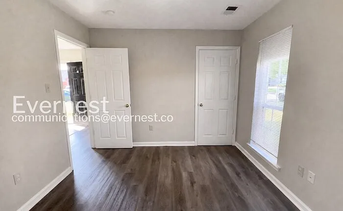 5669 Kaitlyn Dr W — Photo 16