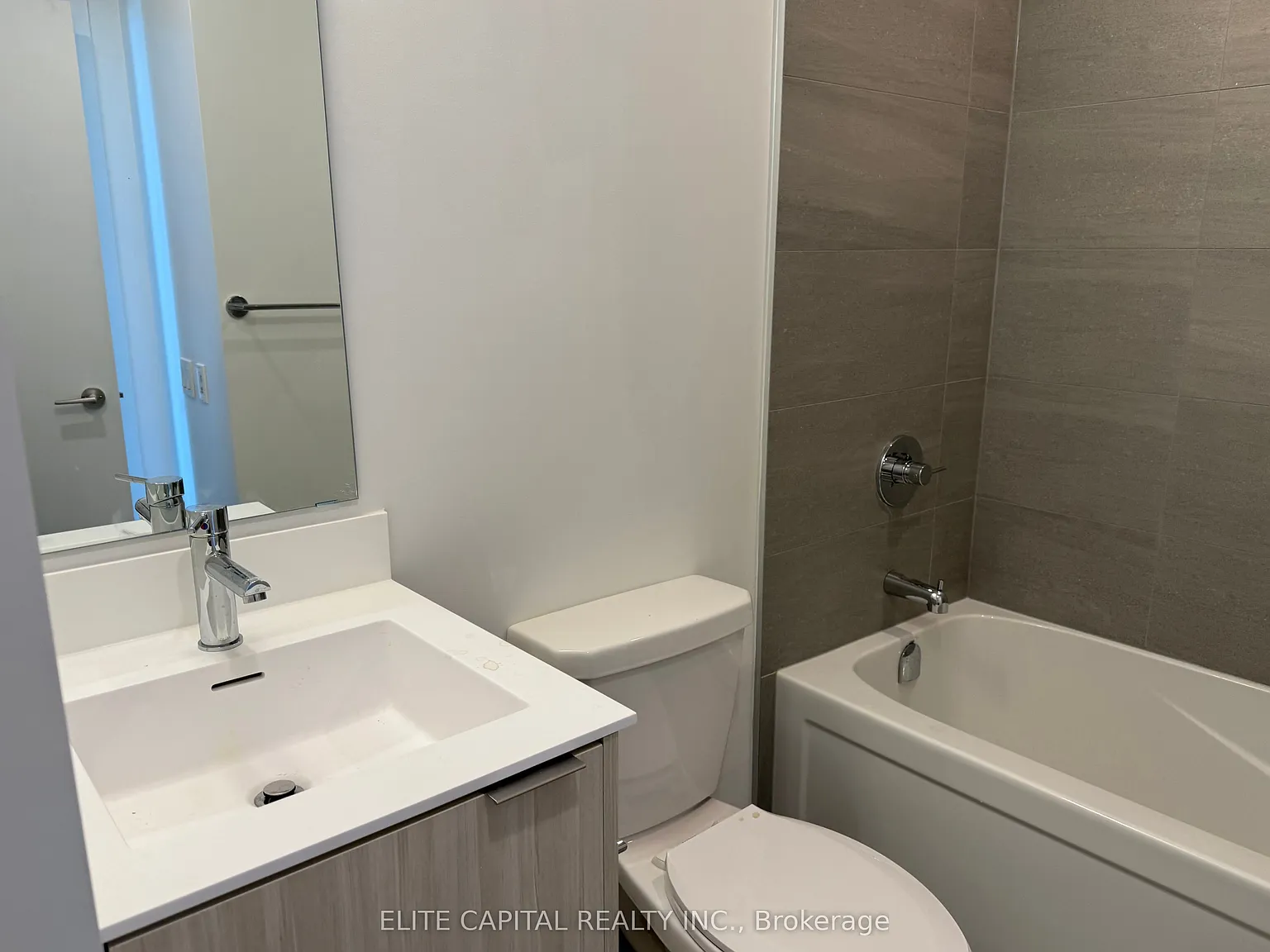 1 bed, $2,000 — Photo 4