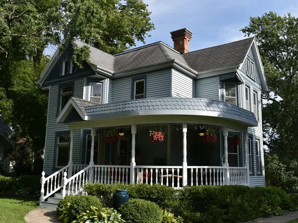 474 Elmwood Ct, El Paso, IL 61738