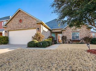 9032 Saratoga Rd, Fort Worth, TX 76244