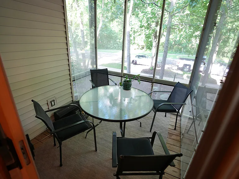 Screened-in porch