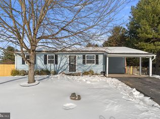 742 Holliday Ln, Westminster, MD 21157