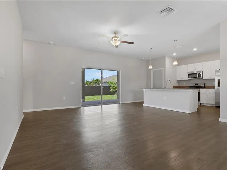1314 NW 7th Ave — Photo 5