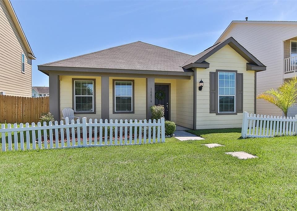 1st image of 10856 S Lake Mist Ln