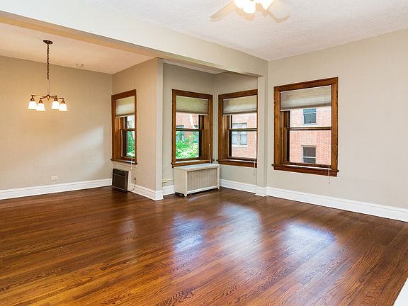 4th image of 821 Lake St APT 2S