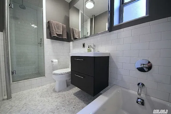 Sold by Prime Realty | media 12