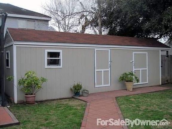 2nd image of 119 Darteze Dr