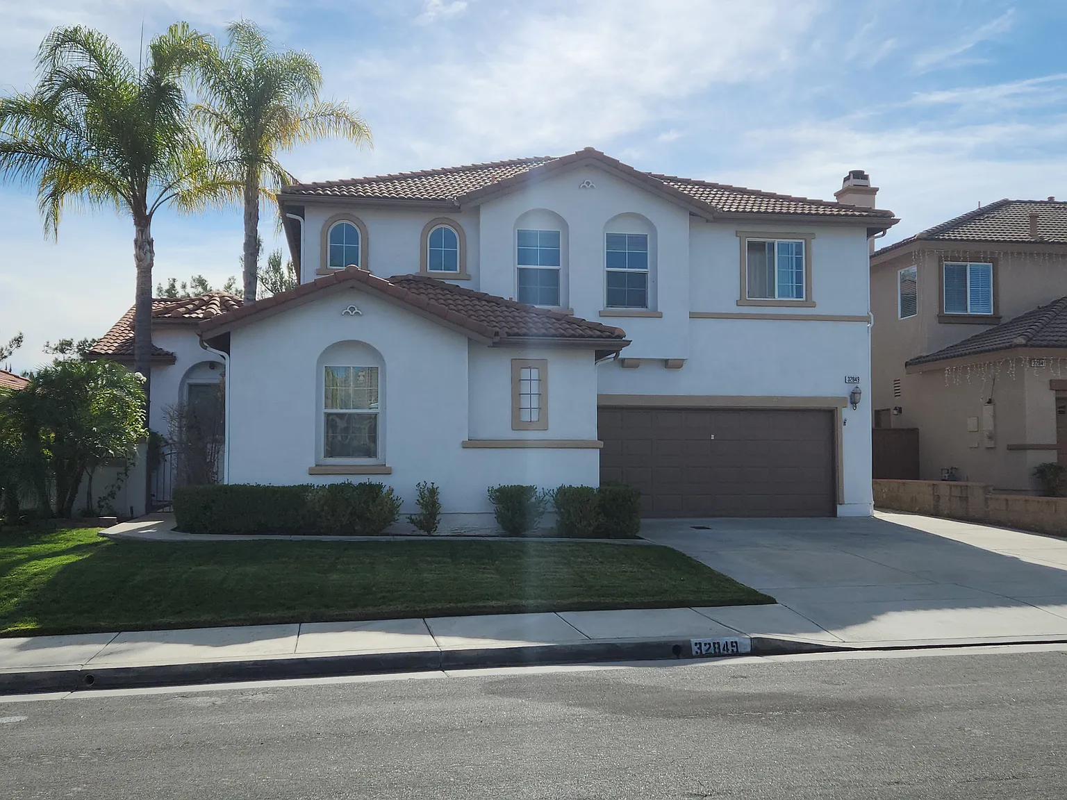 5 bed, 4310 sqft, $4,750 — Photo 1