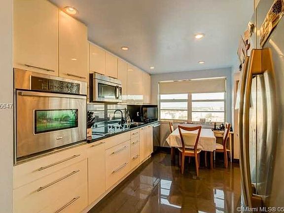 3rd image of 2801 NE 183rd St APT 1717W