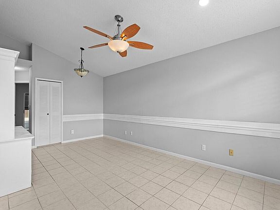 5th image of 1195 NW Lombardy Drive