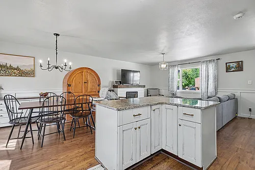 119 Arrawanna St Photo 1