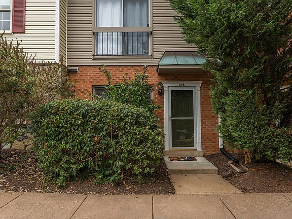 3rd image of 52 N Bedford St #52A