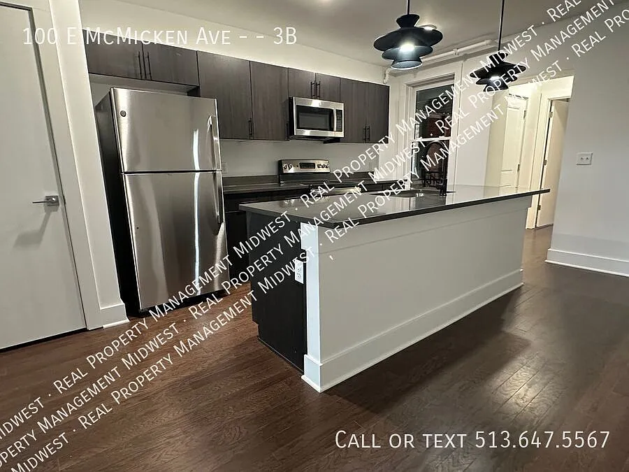 Building Photo - 100 E McMicken Ave #3B