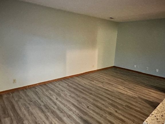3rd image of 3706 Gayle Ave APT 7