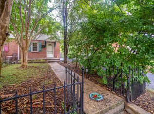 2230 Farrington Ave, Alexandria, VA 22303