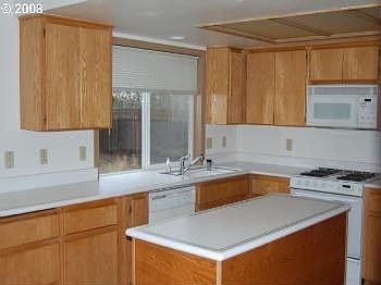 4th image of 15810 NE 70th St