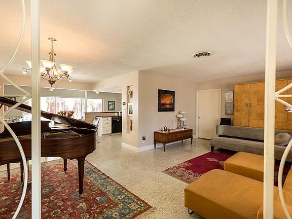 2nd image of 2665 E Bay Isle Dr SE