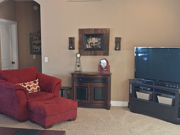 3rd image of 7056 Yosemite Dr