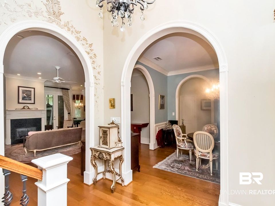 1st image of 800 Country Club Ct