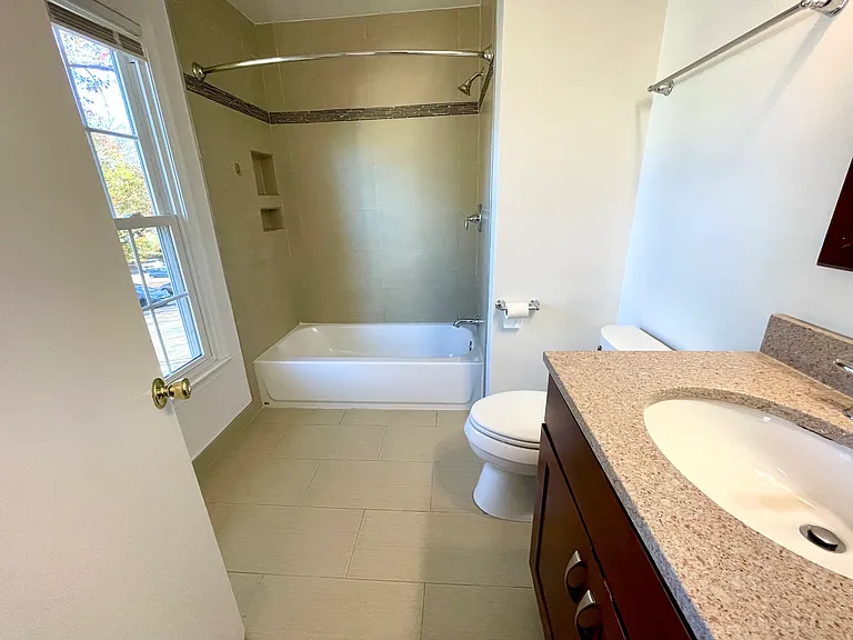 2774 Knollside Ln — Photo 11