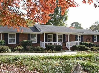 661 Cable Creek Rd, Asheboro, NC 27205