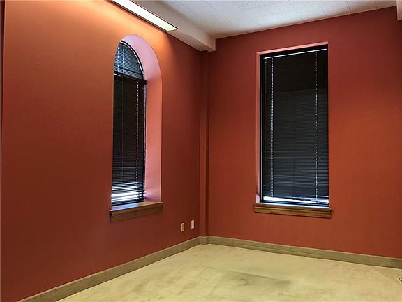 5th image of 921 N Chaparral St Suite 212
