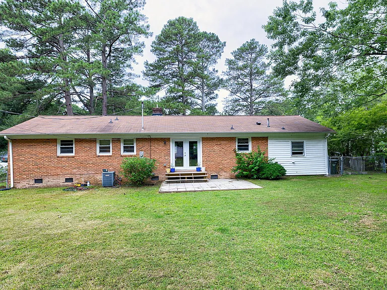 4824 Stafford Dr — Photo 23